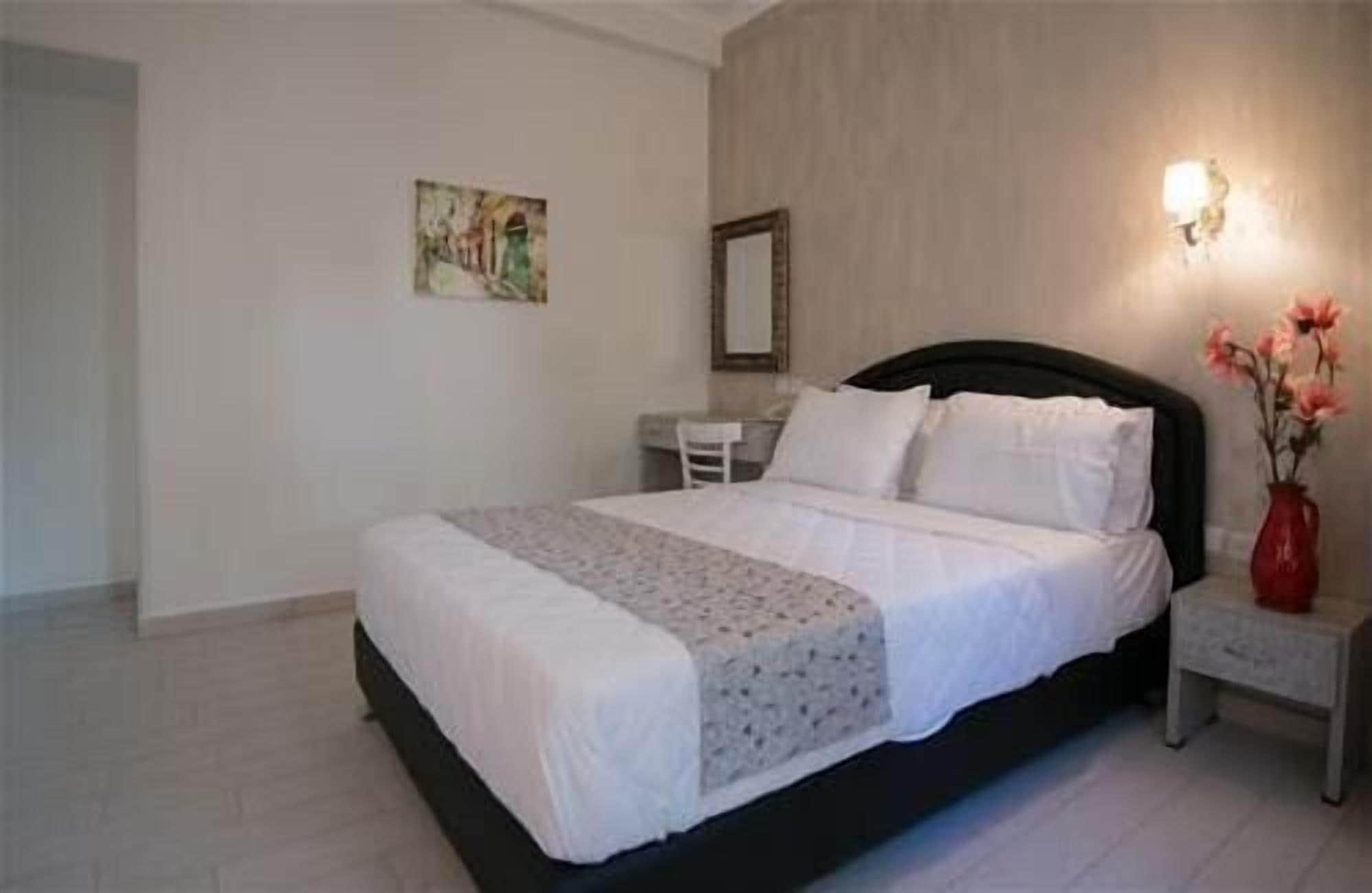 Hotel Alma - Near The Sea เนทันยา ภายนอก รูปภาพ