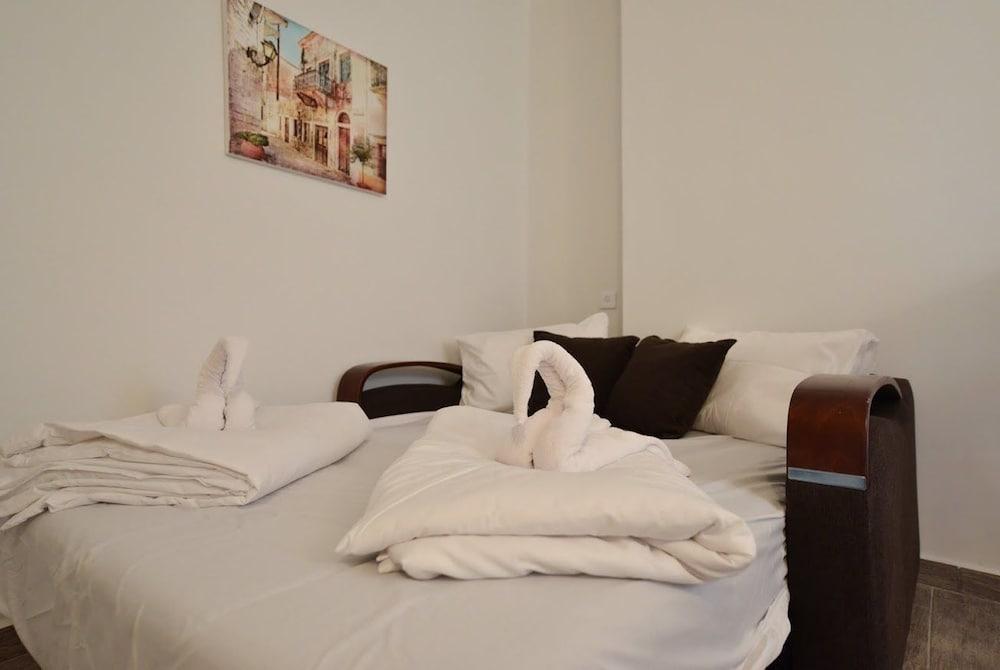 Hotel Alma - Near The Sea เนทันยา ภายนอก รูปภาพ