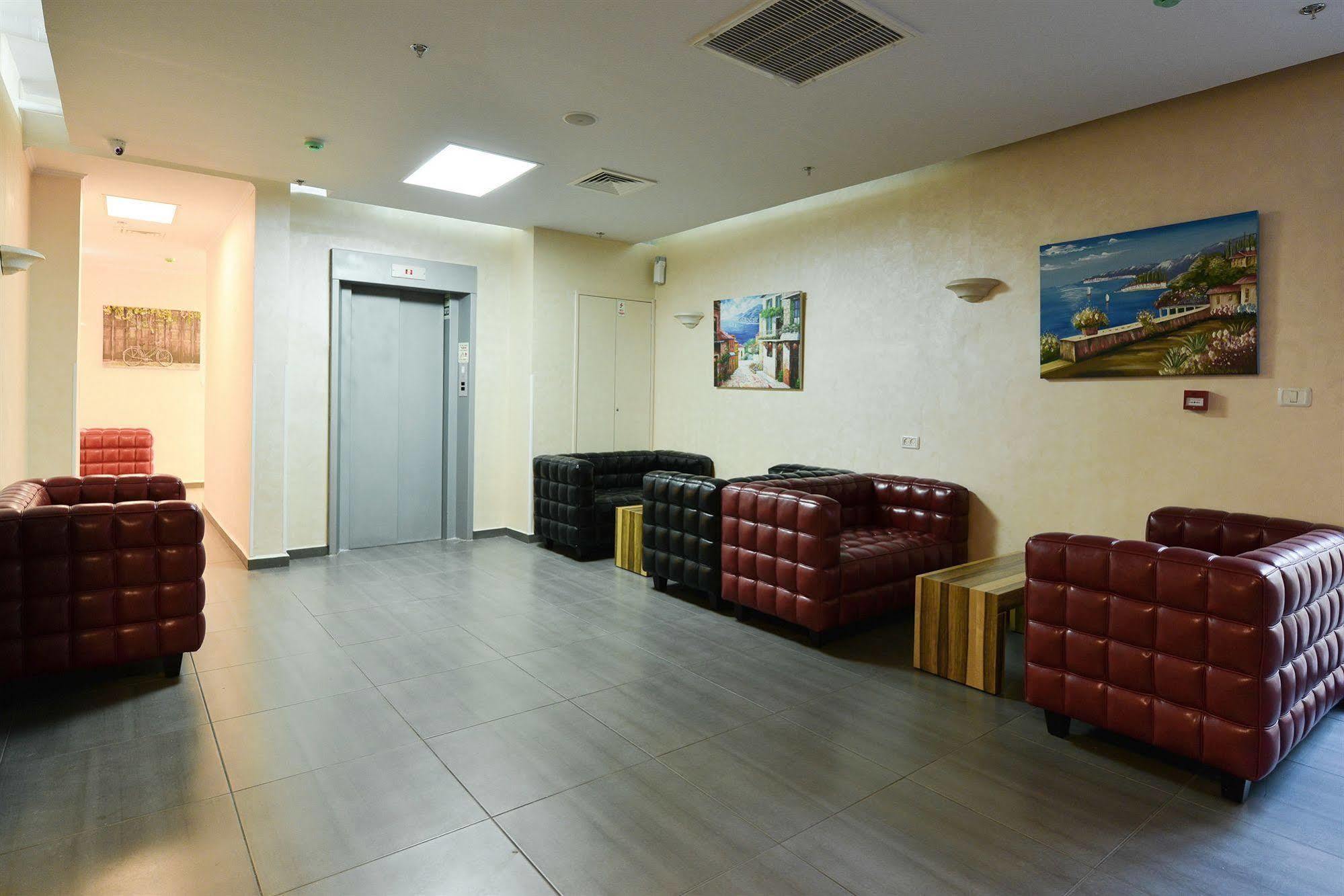Hotel Alma - Near The Sea เนทันยา ภายนอก รูปภาพ